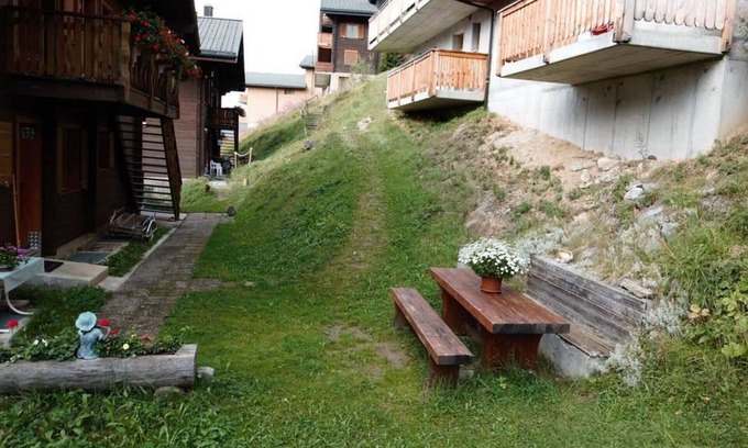 Bettmeralp Apartment | Beautiful apartment for 2 people with WIFI, TV and balcony