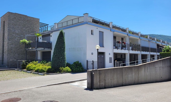 Caslano Apartment | Beautiful apartment for 4 people with WIFI, TV and terrace