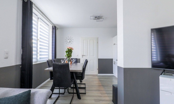 Oberndorf Apartment | Beautiful apartment for 6 people with WIFI, TV, terrace and parking