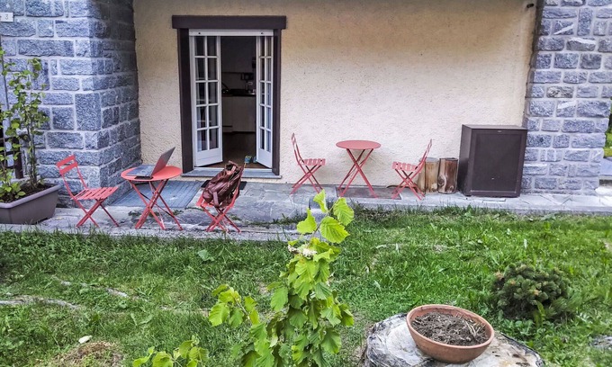 Madesimo Apartment | Beautiful apartment for 3 guests with WIFI, TV, pets allowed and parking