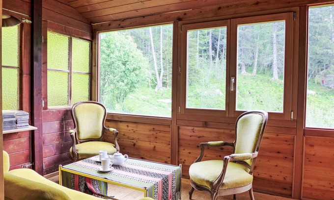 Buerchen Apartment | Beautiful apartment for 10 people with WIFI, TV and patio