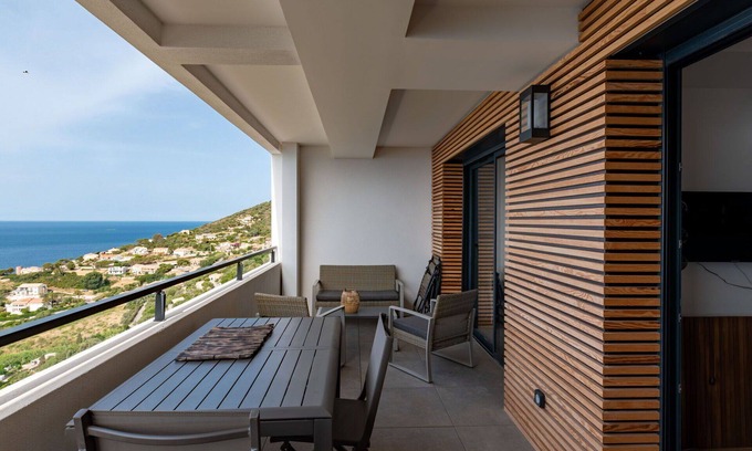 Cargese Apartment | Beautiful apartment for 4 guests with WIFI, A/C and patio