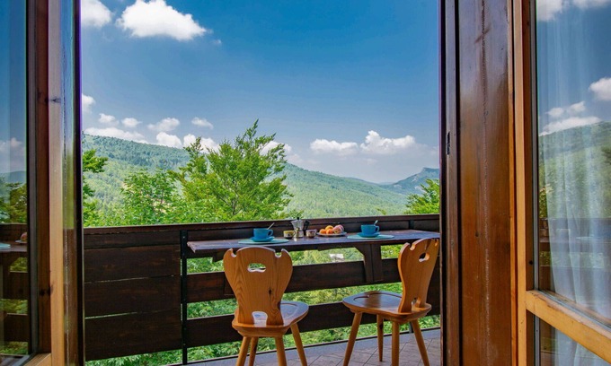 Abetone Apartment | Beautiful apartment for 4 people with WIFI, TV, terrace, pets allowed and parking