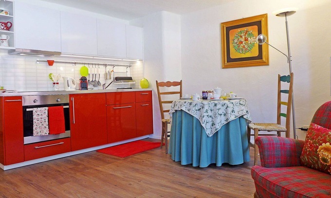 Bever Apartment | Beautiful apartment for 2 people with WIFI, TV, patio and panoramic view