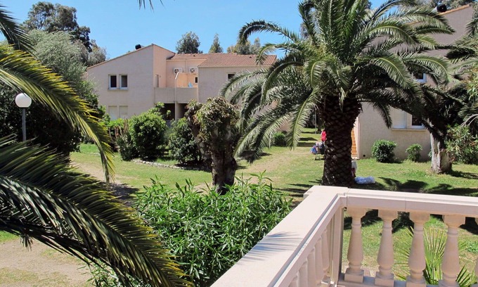 Calvi Apartment | Beautiful apartment for 4 people with A/C, pool, WIFI, TV, terrace and parking