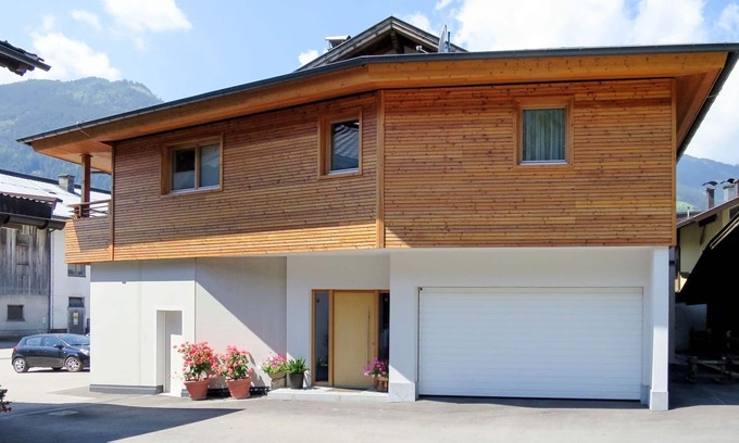 Uderns Apartment | Beautiful apartment for 4 people with WIFI, TV, balcony and parking