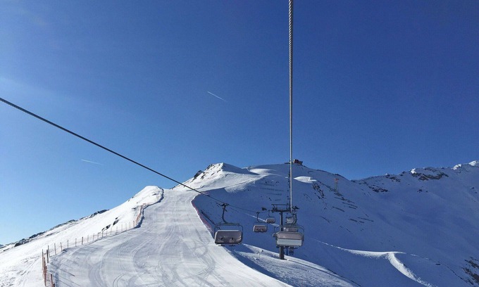Bormio Apartment | Beautiful apartment for 5 people with hot tub, WIFI, TV, balcony, pets allowed and parking