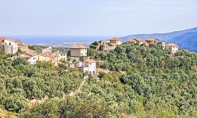 Arnasco Apartment | Beautiful apartment for 4 people with A/C, WIFI, TV, terrace and parking