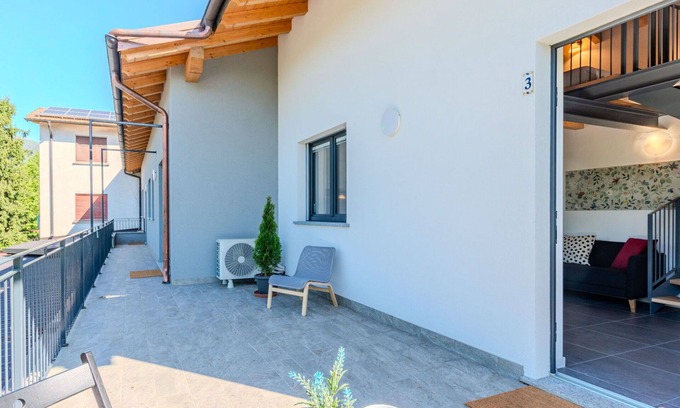 Dervio Apartment | Beautiful apartment for 4 people with WIFI, pool, A/C, TV, patio and panoramic view
