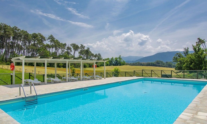 Vicopelago Apartment | Beautiful apartment for 4 guests with pool, A/C, TV, patio, pets allowed, panoramic view and par.