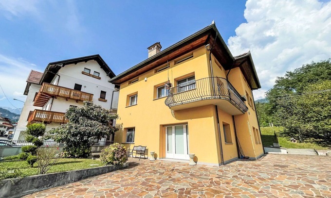 Ovaro Apartment | Beautiful apartment for 4 people with WIFI, TV, balcony and parking