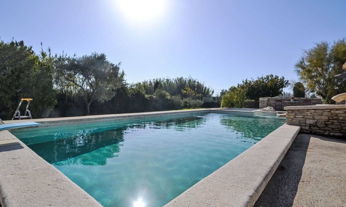 Velleron House | Beautiful apartment in villa for 4 people with pool, WIFI, TV and terrace