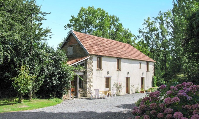 Savigny House | Beautiful apartment in villa for 4 people with WIFI, TV and pets allowed