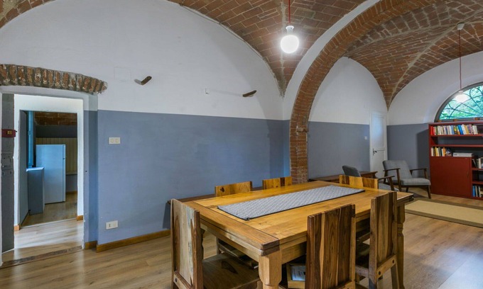 Lorenzana Villa | Beautiful apartment in villa for 4 guests with pool, WIFI, pets allowed and parking