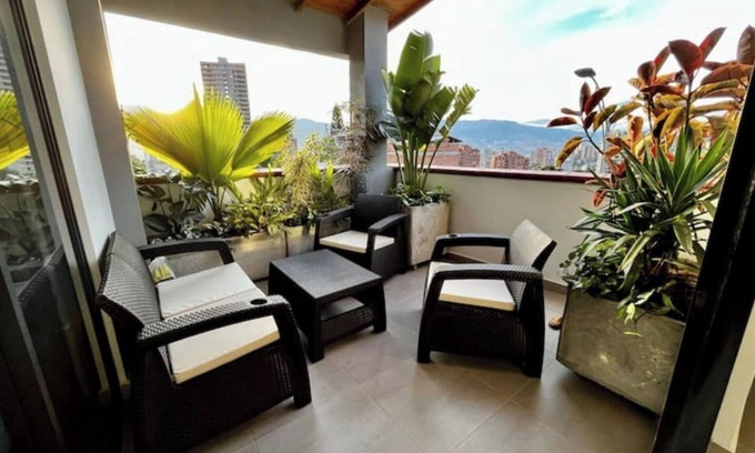 El Tesoro Apartment | Beautiful apartment with terrace and large office
