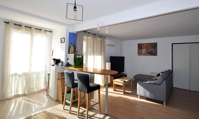 Vauban Apartment | Beautiful Apt With Balcony In Marseille