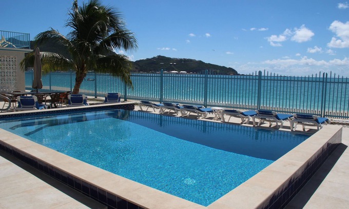 Philipsburg Villa | Beautiful beachfront at The Villas On Great Bay