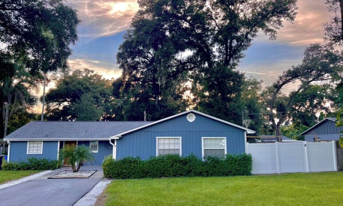 Brandon House | Beautiful Boho style Villa in the Tampa area