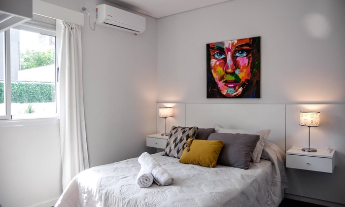 Parana House | Beautiful Brand New 2 Bedroom House with Garage