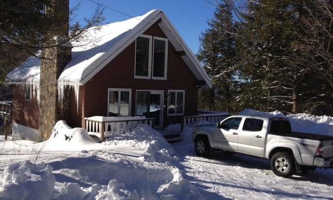 Stratton and Bromley Ski Areas Ski Chalet | Beautiful Chalet For All Seasons