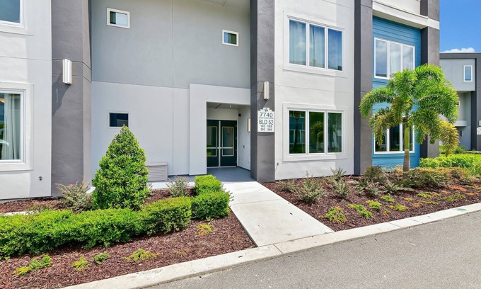 Reunion Hotel | Beautiful Condo near Disney w/Hotel Amenities - 7740 - 52 - 103