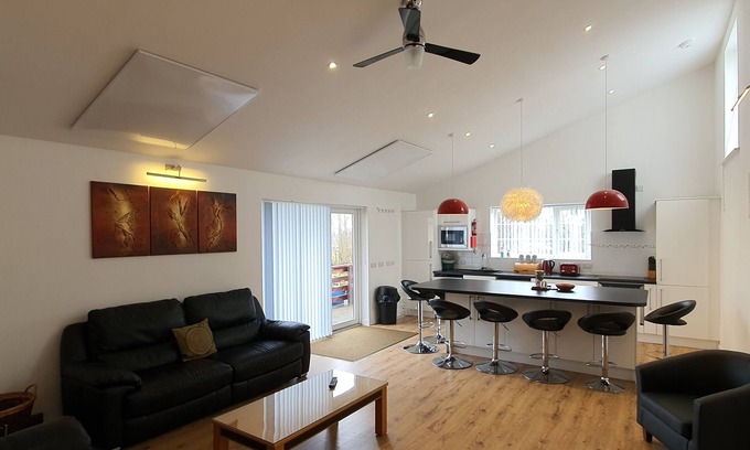 Isle of Lewis Cottage | Beautiful Cottage in Stornoway.