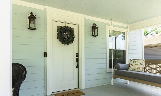 Greenville Cottage | Beautiful Cottage Walkable to Falls Park on the Reedy & Downtown