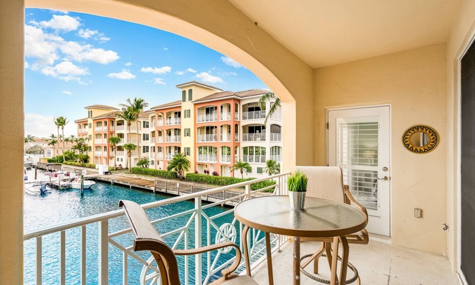 Grand Harbor Condo | Beautiful & Cozy Vero Beach Condo - over looking the marina of Grand Harbor