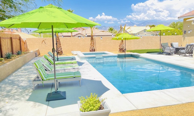 Desert Hot Springs House | Beautiful Desert Retreat - Salt Water Pool & Spa