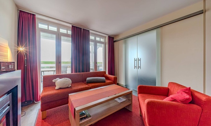 Wremen Apartment | Beautiful apartment with sauna and great, large balcony overlooking the dike -