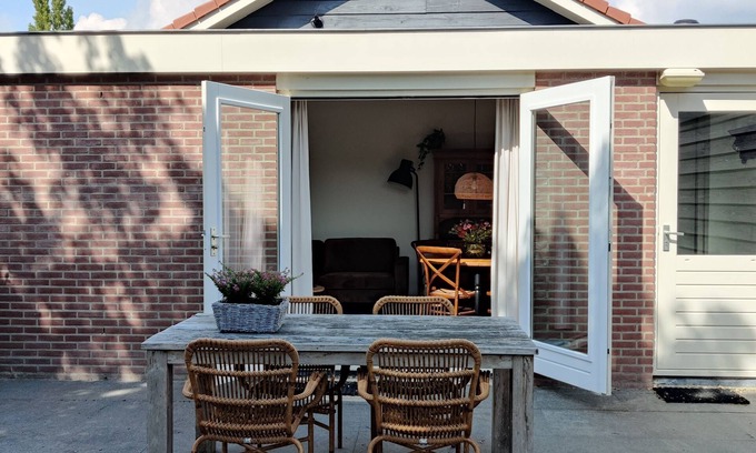 Koudekerke House | Beautiful detached house in an oasis of calm, close to beach and sea.