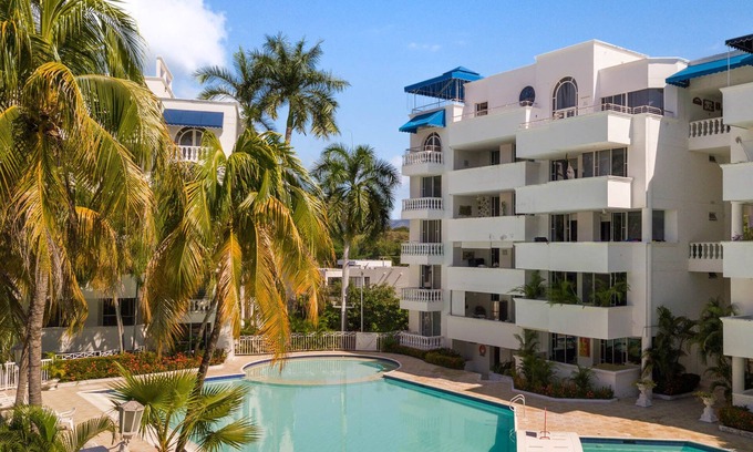 Ricaurte Apartment | Beautiful Duplex of 177 meters/3 rooms/Lagos del Peñón