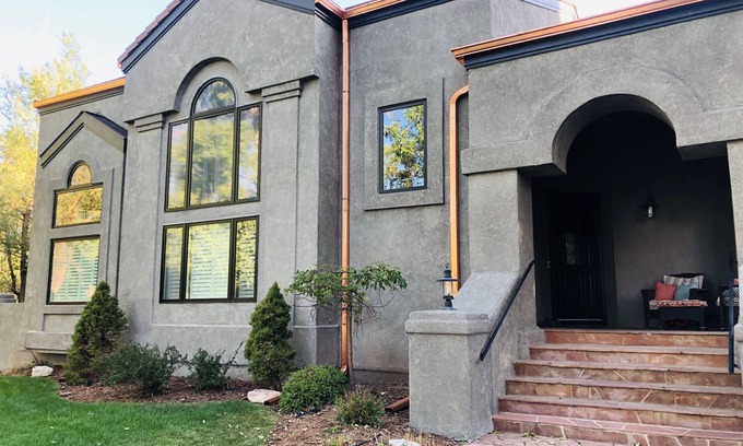 Broadmoor House | Beautiful Estate Just Steps from Broadmoor Hotel