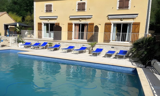 Lagorce Apartment | Beautiful Estate in the South of Ardèche with Large Pool, BBQ, and Games