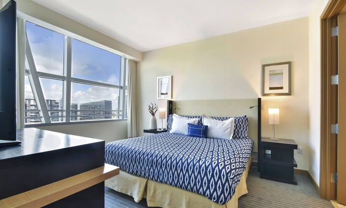 Brickell Apartment | Beautiful Executive Apartment in the Heart of Brickell