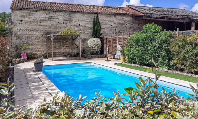 Fontenille-Saint-Martin-d'Entraigues House | Beautiful home in Fontenille St.Martin