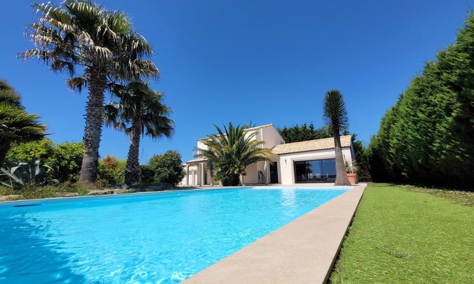 Les Moutiers-en-Retz House | Beautiful villa by the sea in an exceptional setting