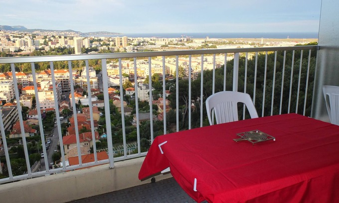 Saint-Laurent-du-Var Apartment | Beautiful 3 rooms, quiet, with panoramic views