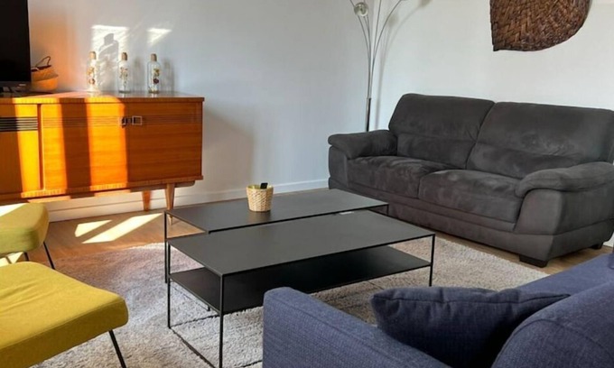 Montamise House | Beautiful gîte near Futuroscope