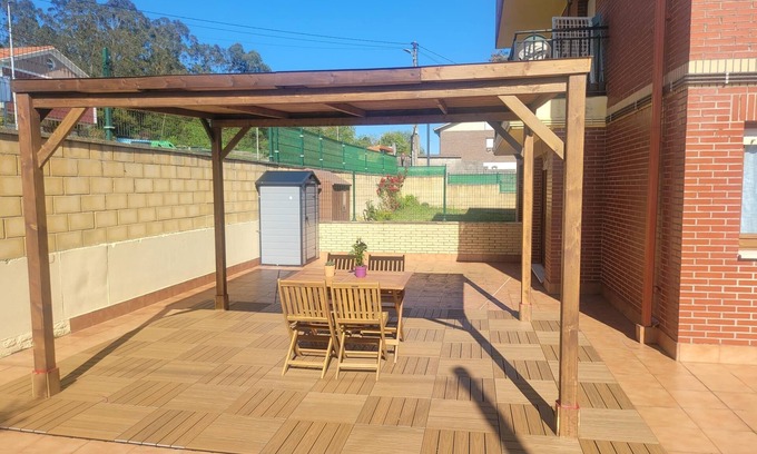 Mogro Apartment | Beautiful Ground Floor with Garden and Parking