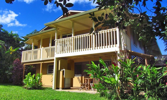 Hanalei Palms House | Beautiful Hanalei Home One Block to the Beach at Magnificent Hanalei Bay
