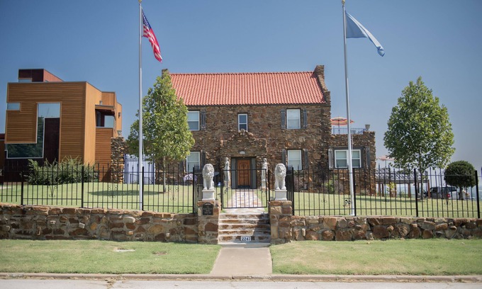 Tulsa House | Beautiful Historic Home overlooking Downtown/BOK