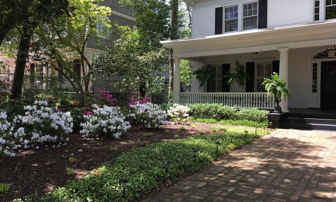 Summerville House | Beautiful Historic Summerville Home