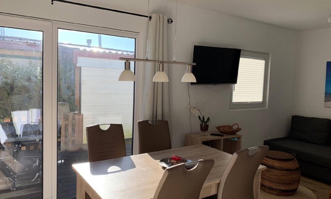 Onderdijk House | Beautiful holiday home in Wervershoof with sunny terrace