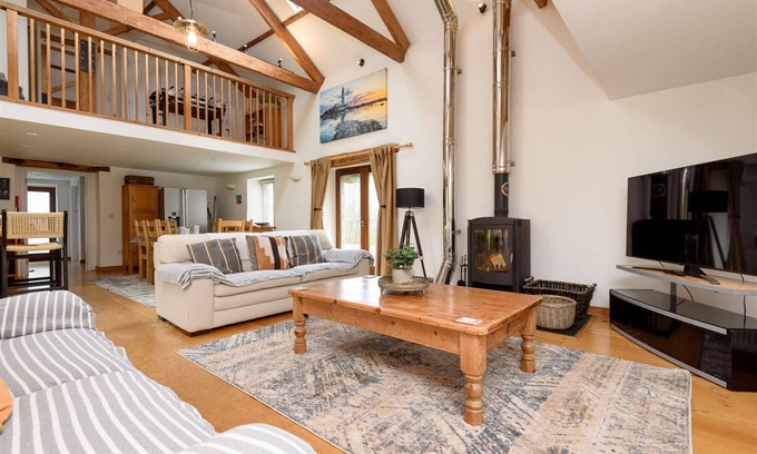 Downderry House | Beautiful home, close to the beach, with large garden and parking.