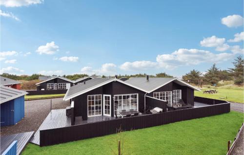 Nørre Lyngvig House | Beautiful Home In Hvide Sande With Wifi