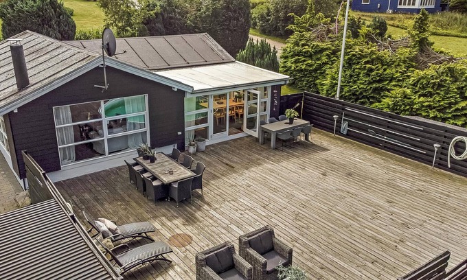 Logstrup House | Beautiful home in Løgstrup