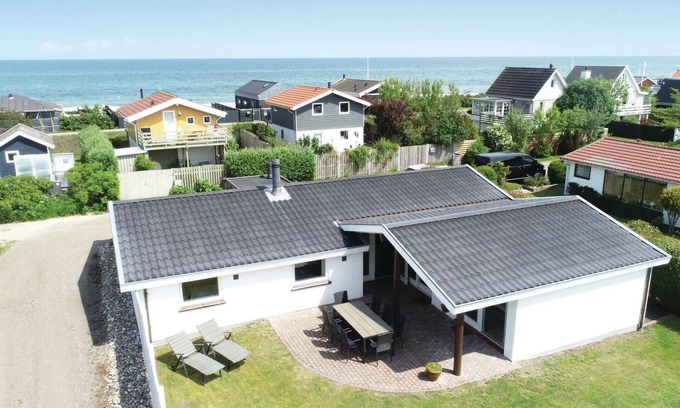 Tørresø House | Beautiful home in Otterup with sauna