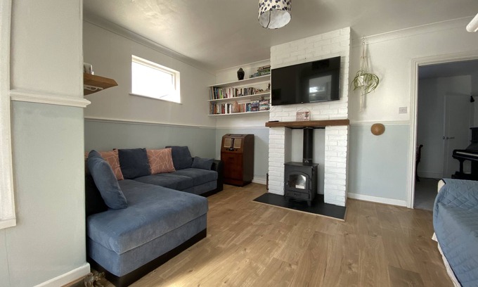 Woolacombe House | Beautiful home in tranquil location, large garden and close to beach (Sleeps 6)