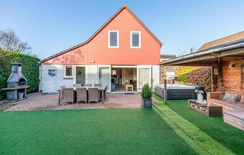 Wemeldinge House | Beautiful Home In Wemeldinge With Sauna